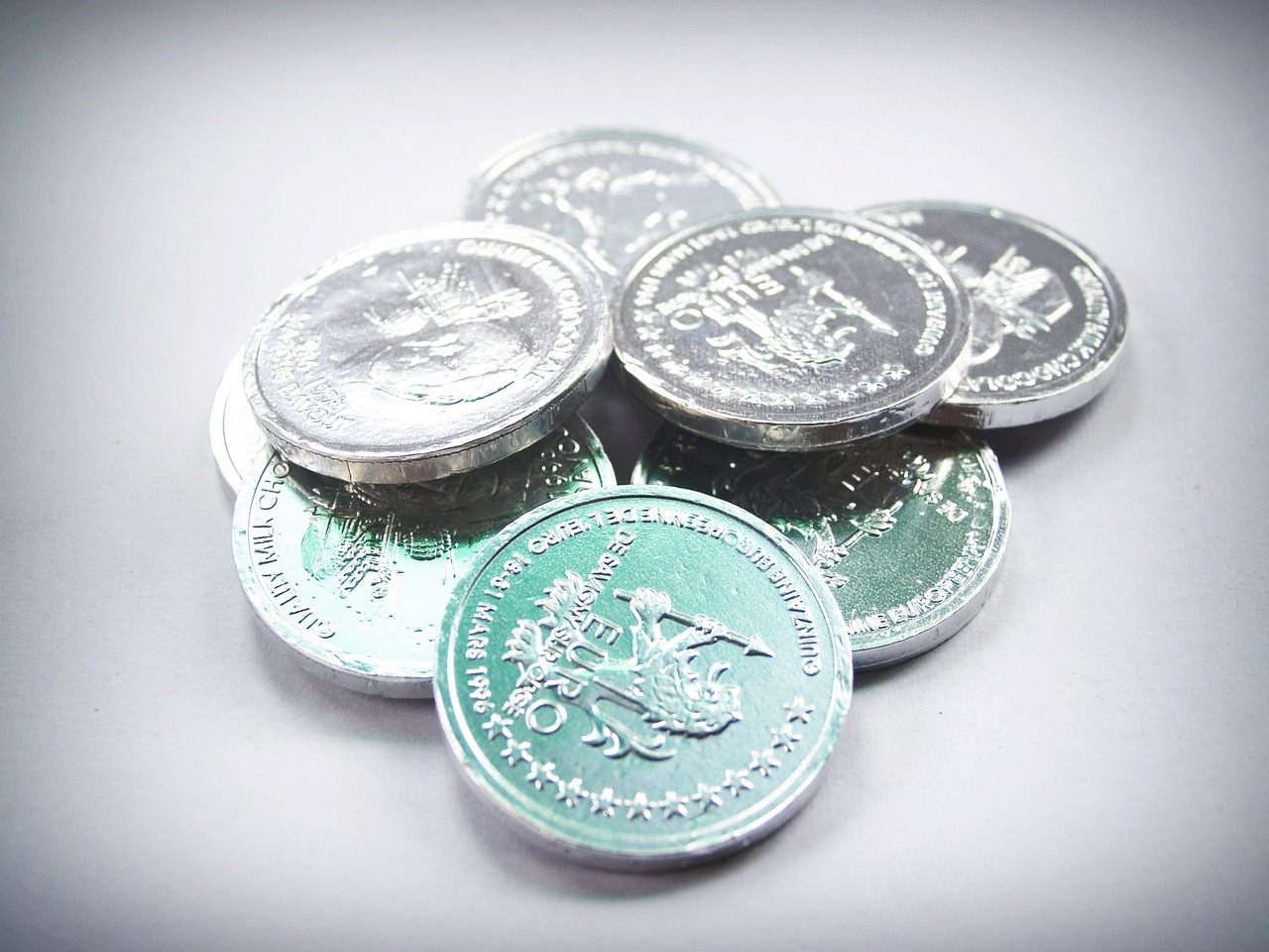 东方财富股票价格动态及解析
