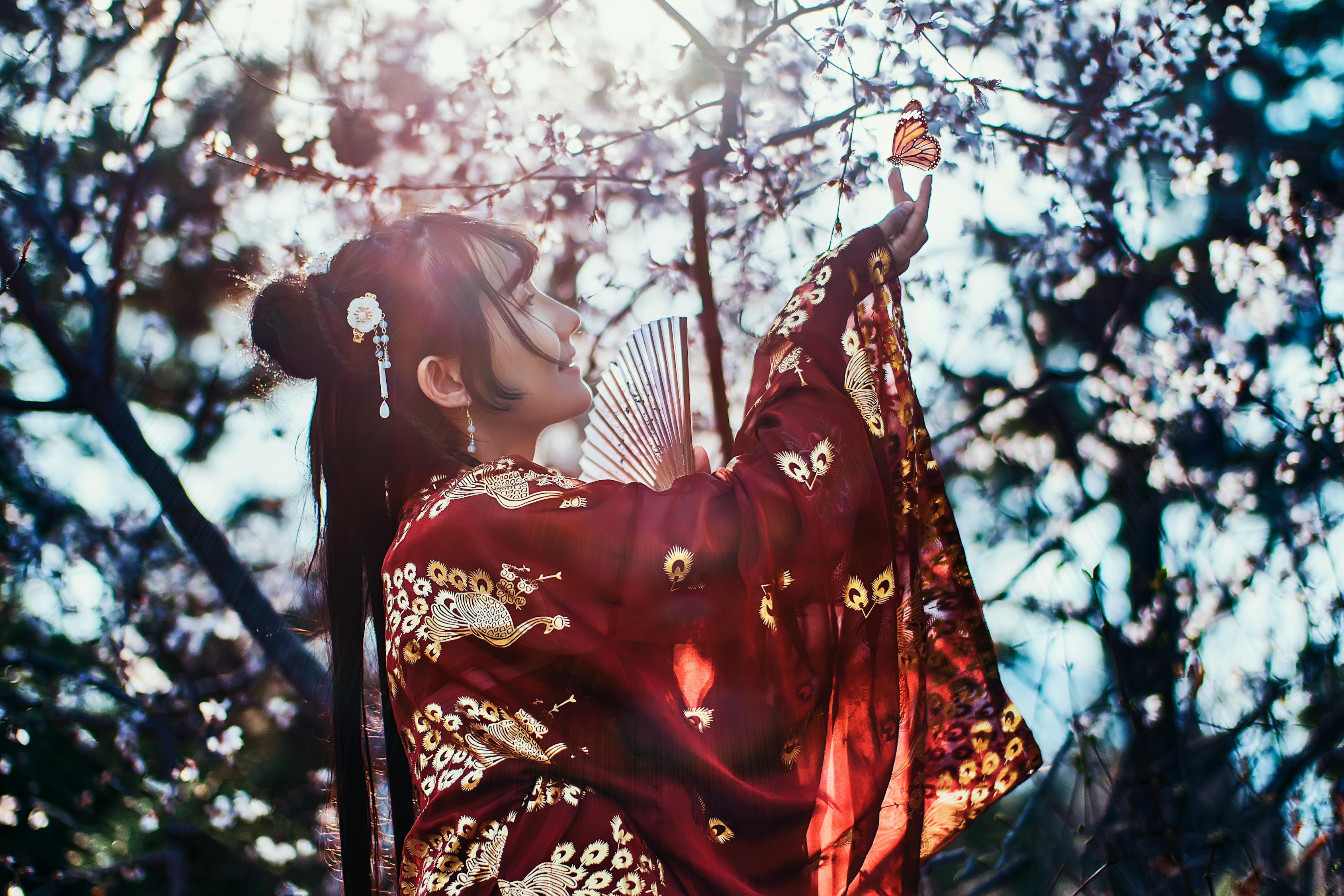 动漫世界中的女百合之美，探索女性之间的纯粹情感