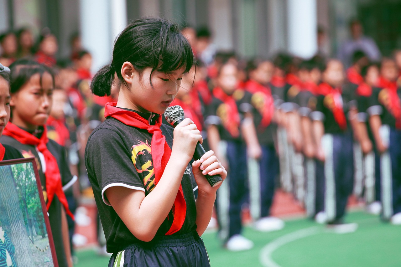 学生爱上老师，电影中的情感投射与认同之旅