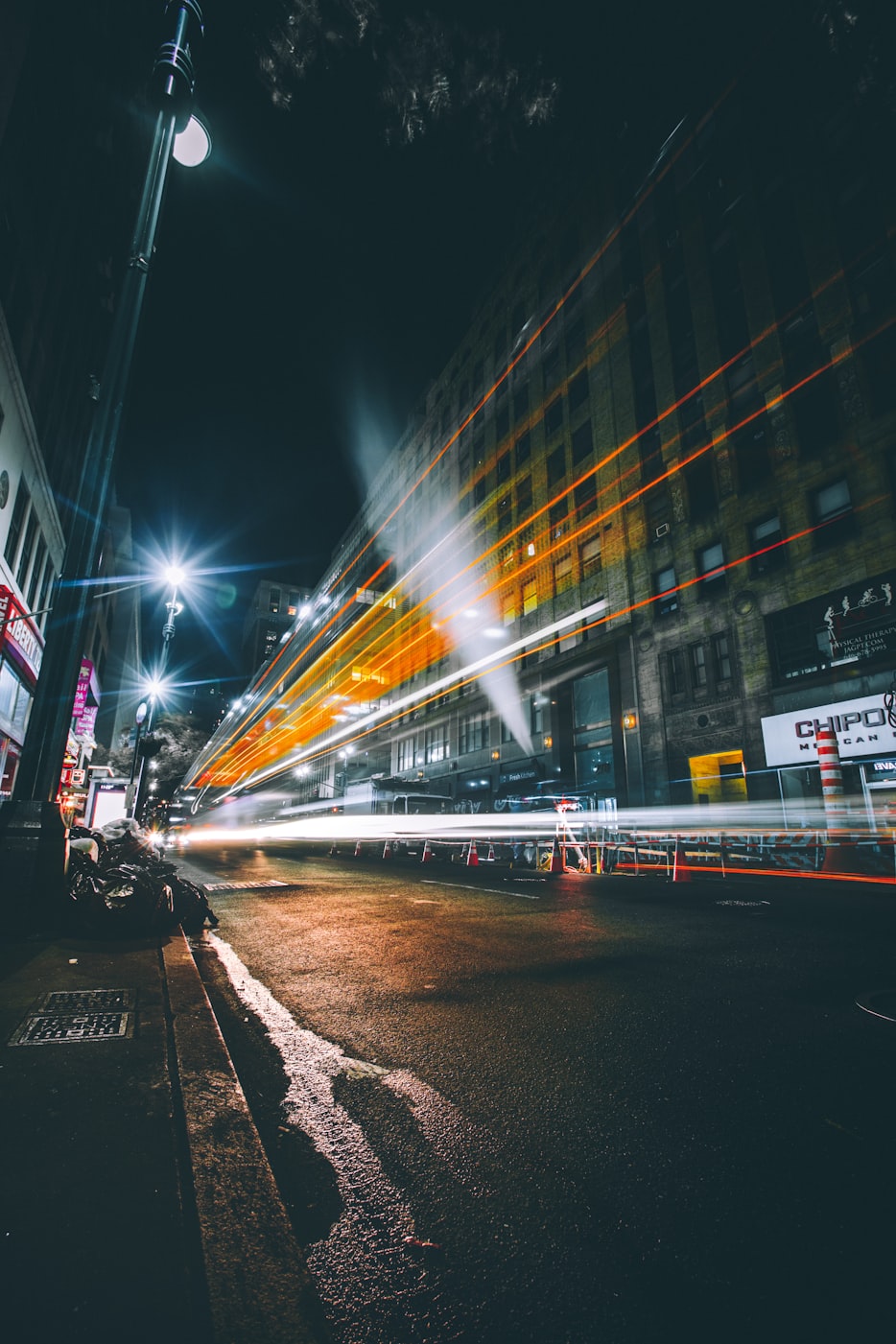 探索企业成功之路，路桥上市之路