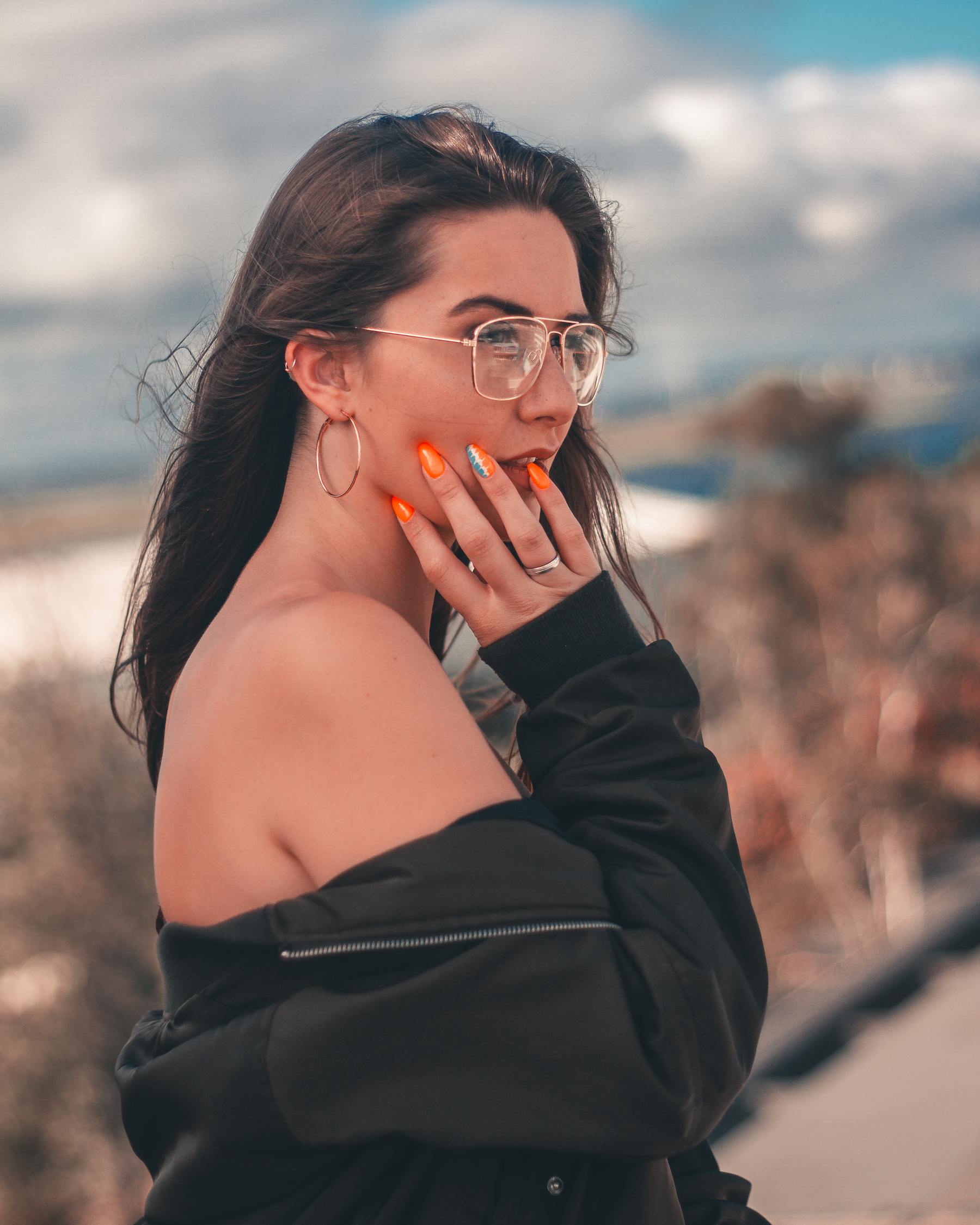 女明星的大胸,多元解读下的审美趋势