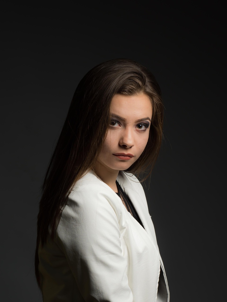 宋慧乔最新造型亮相,时尚魅力惊艳升级