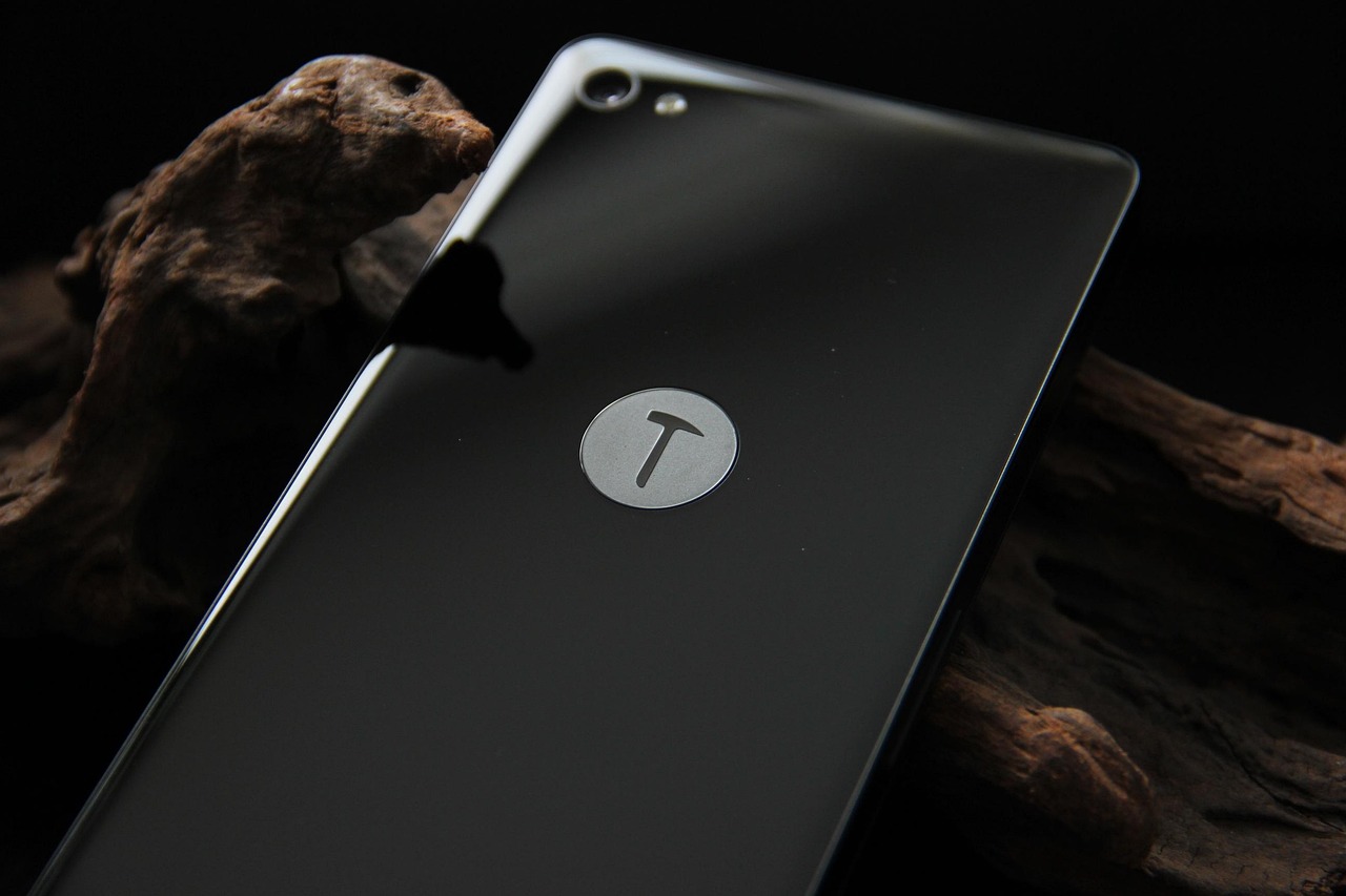 华为最新产品展示柜台,科技与美学的完美融合