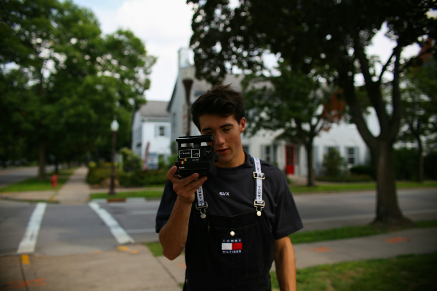 影视巨星王凯的最新动态,新征程的闪耀之星