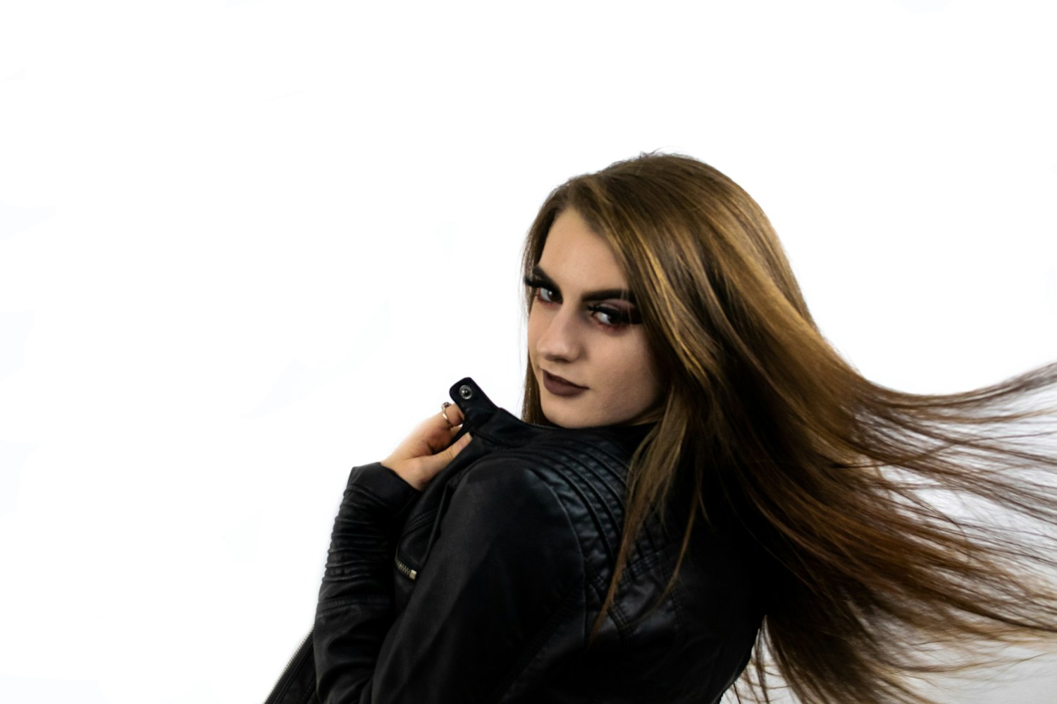 时尚妆容引领潮流，最新妆容趋势解析