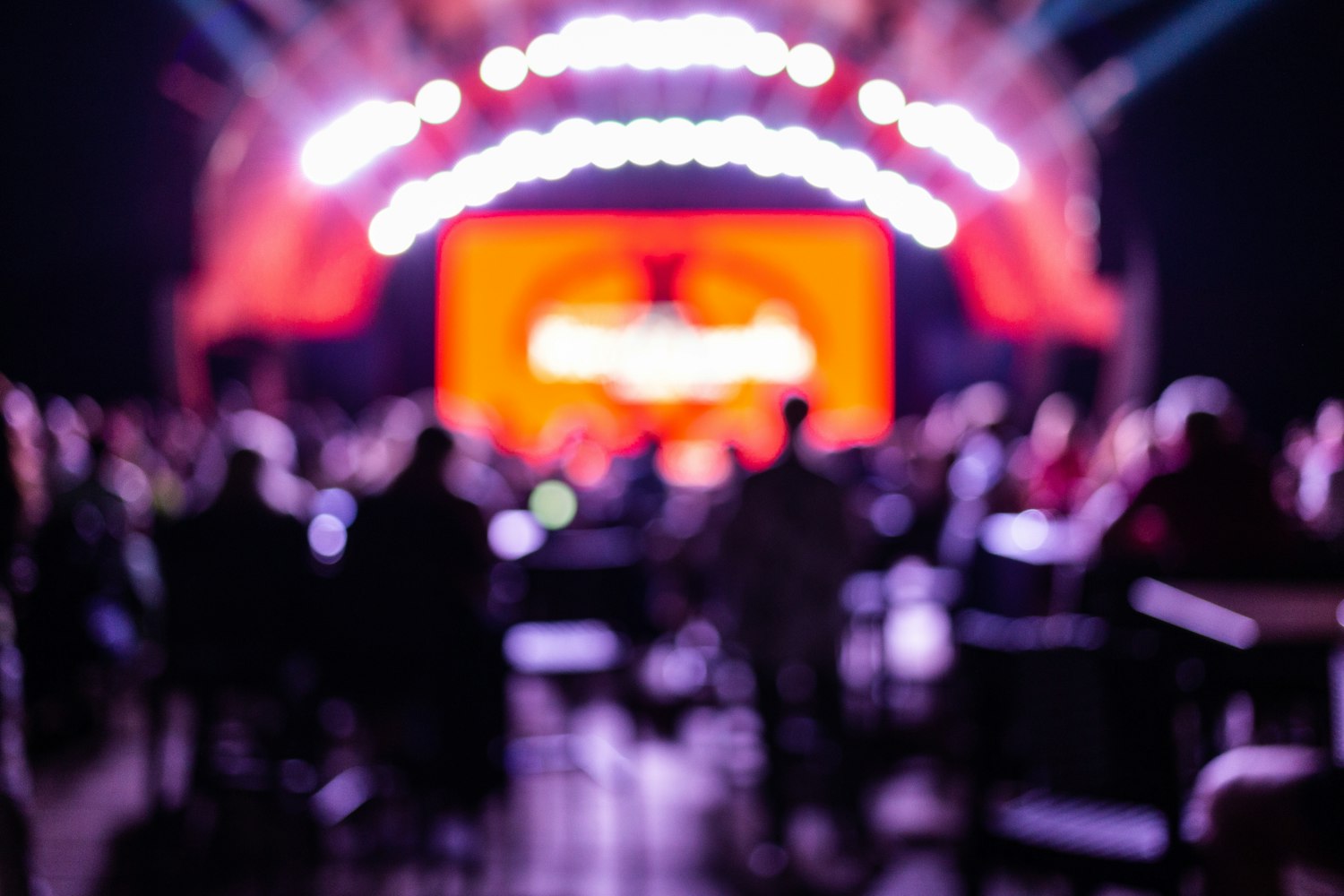 篮球比赛技术台,赛场上的幕后英雄风采