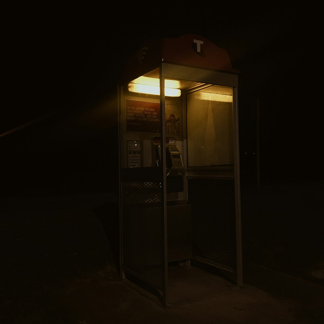 午夜免费福利电影院,城市隐秘乐园探秘