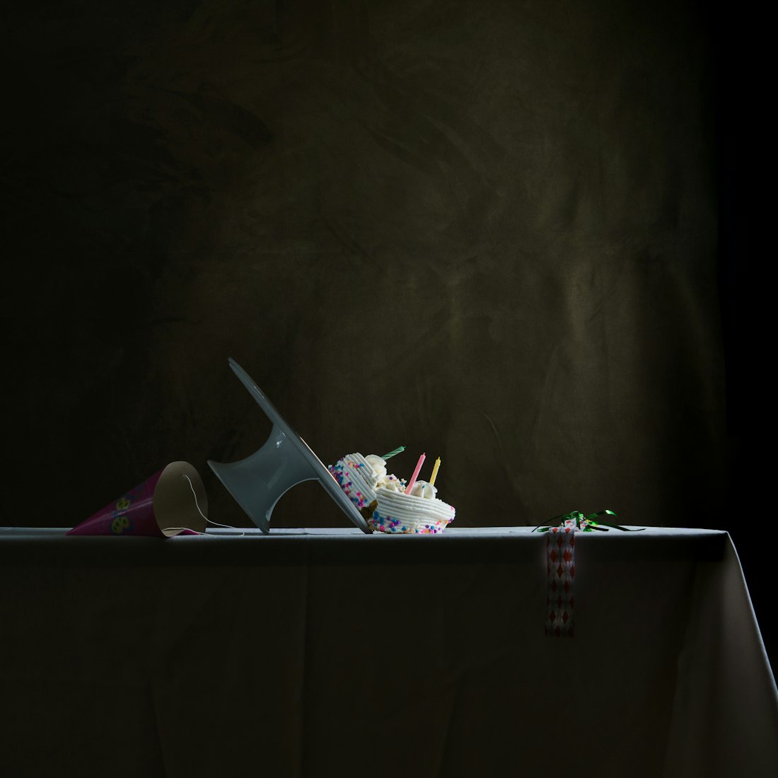 探索最新伤感男性头像背后的情感世界秘密