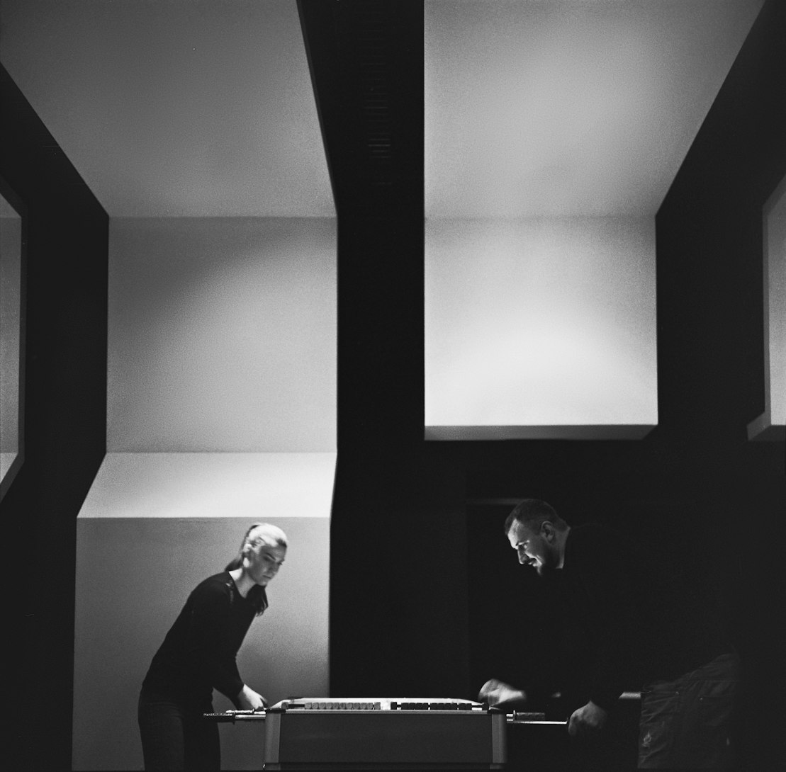 探索最新伤感男性头像背后的情感世界秘密