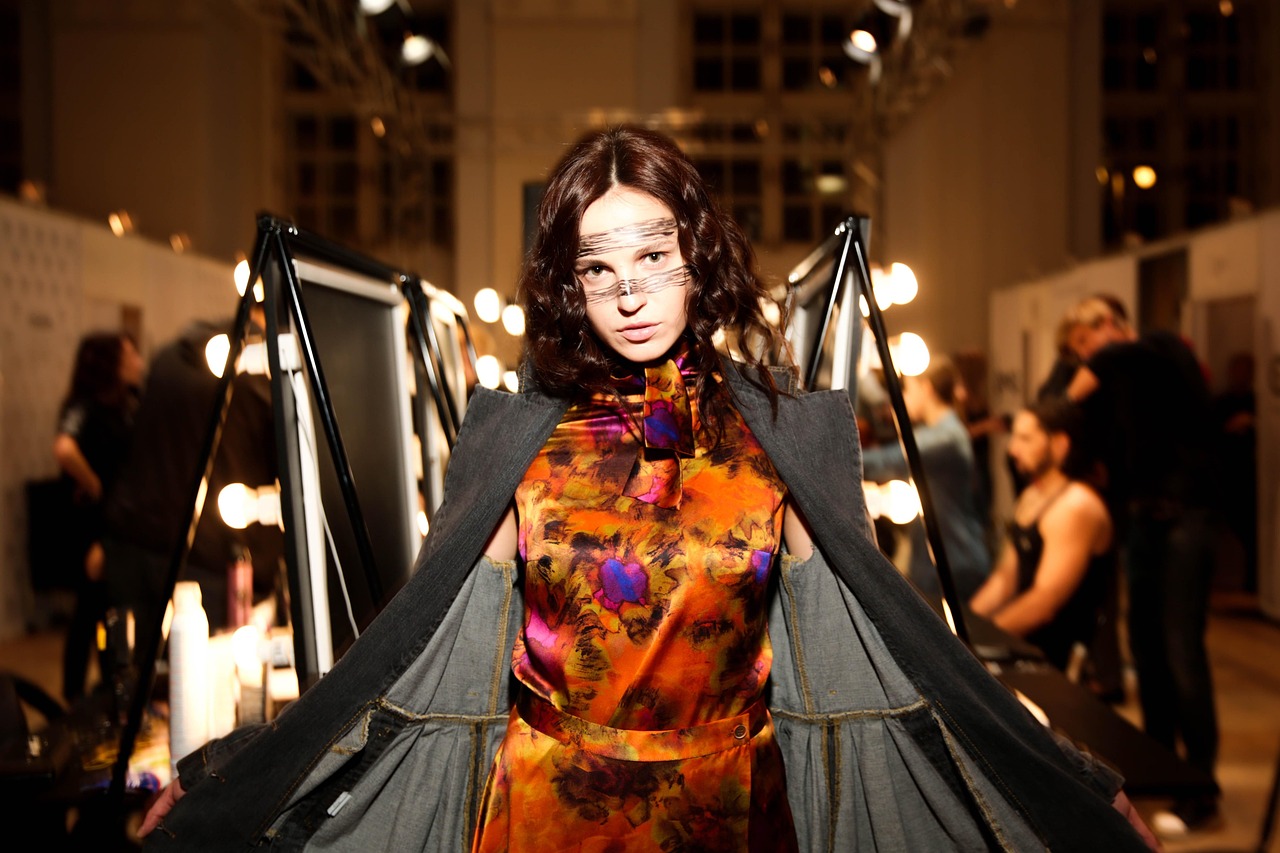 最新红衣,时尚潮流与个人风格的完美融合展现个性魅力