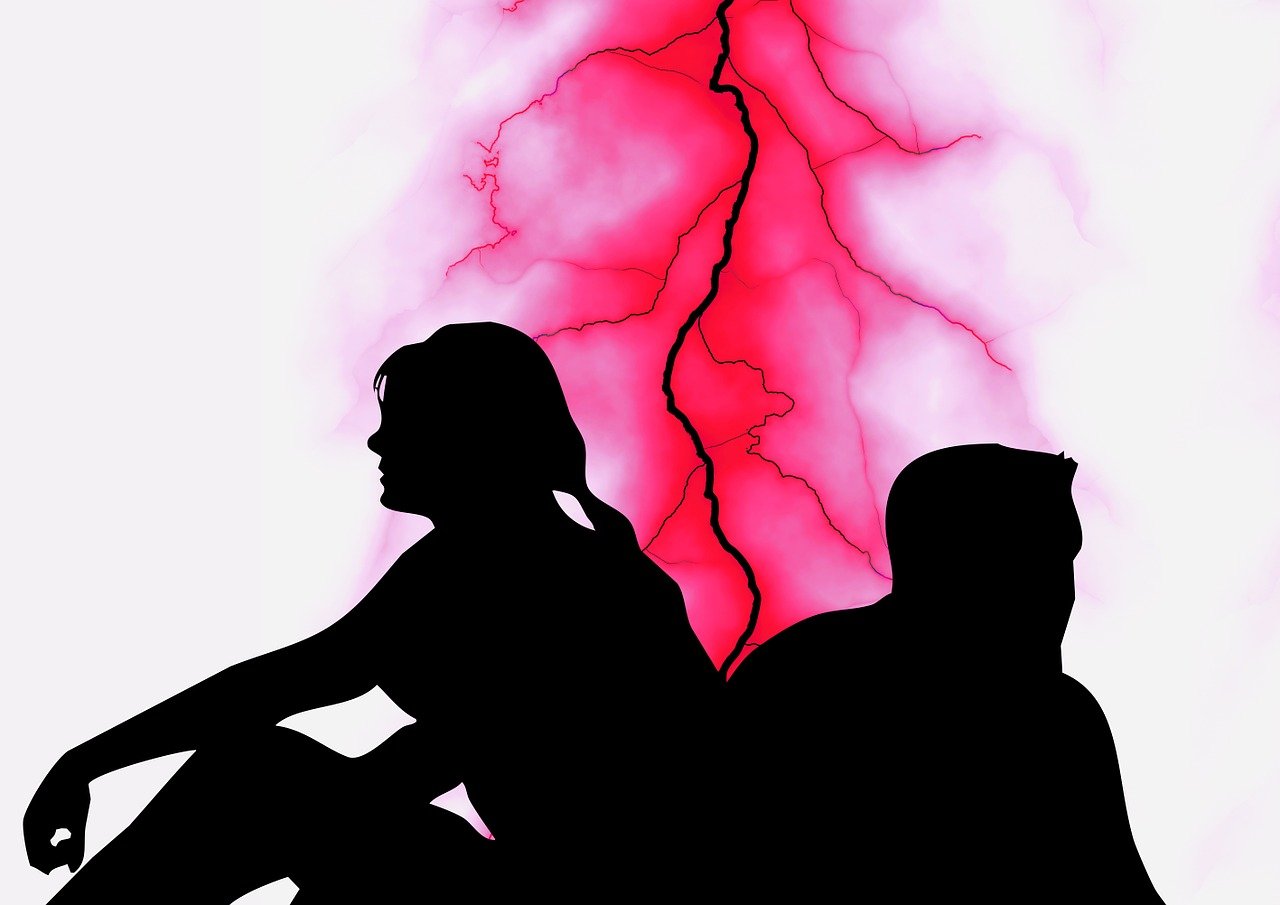 电影中的占有欲强女性，魅力与冲突的碰撞展现