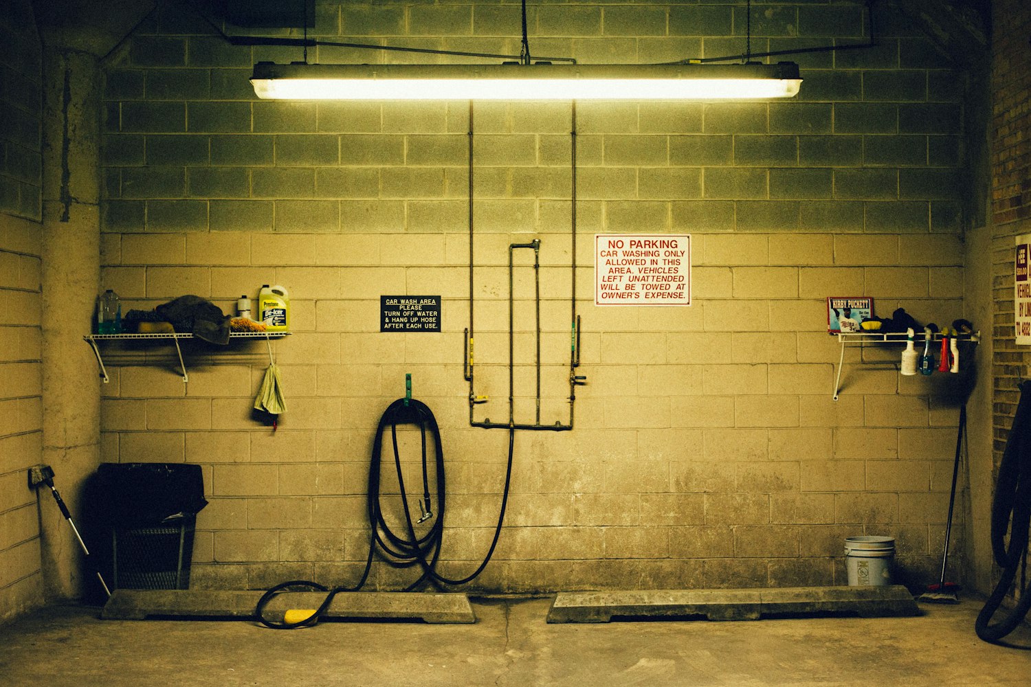 最新岩板引领家居装饰风尚标