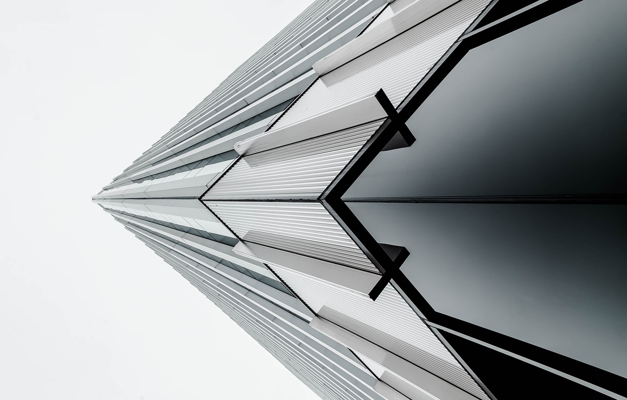 盖板模具价格深度解析及影响因素探讨