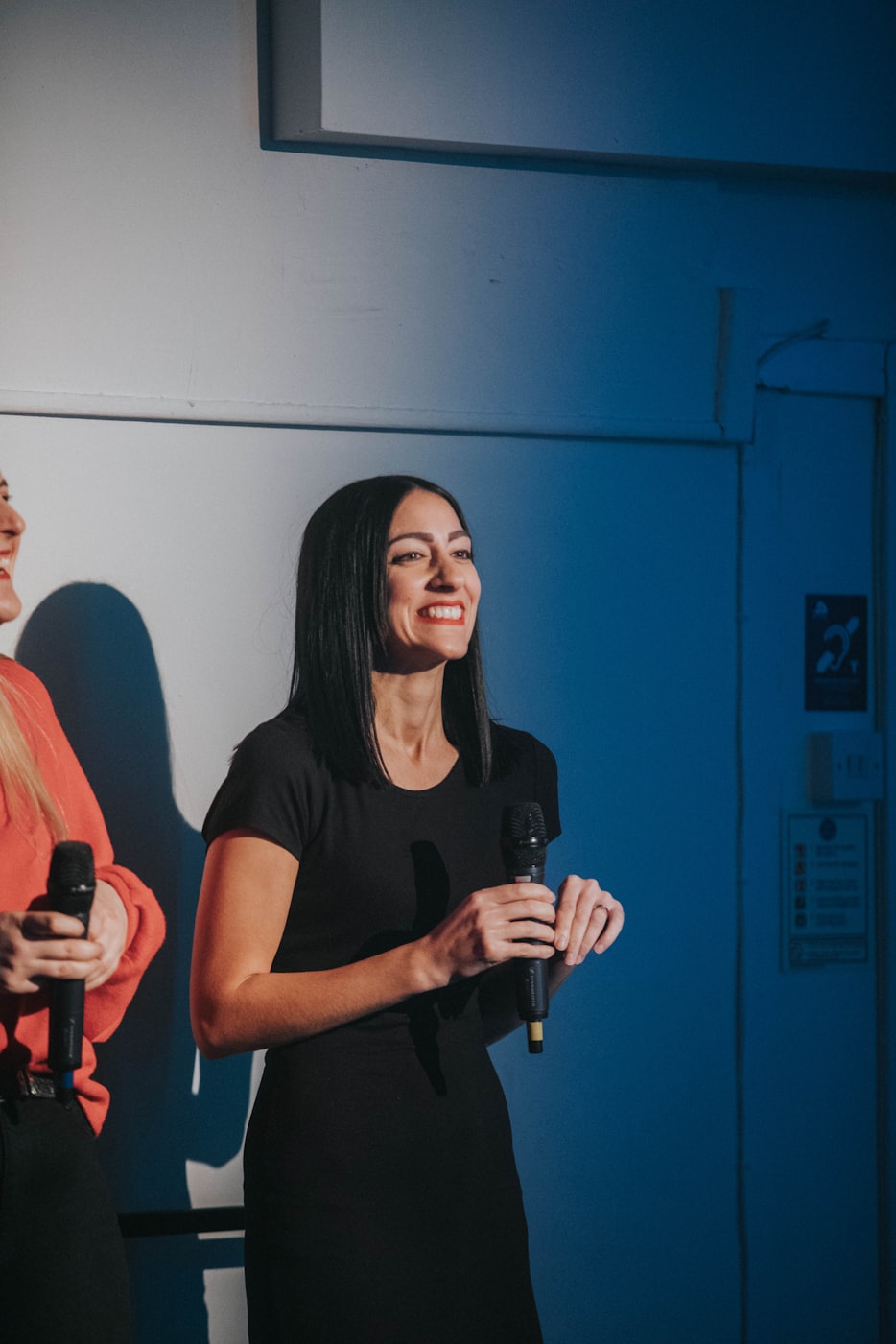 聚焦2004年娱乐圈风云人物,舞台上的明星闪耀时光回顾