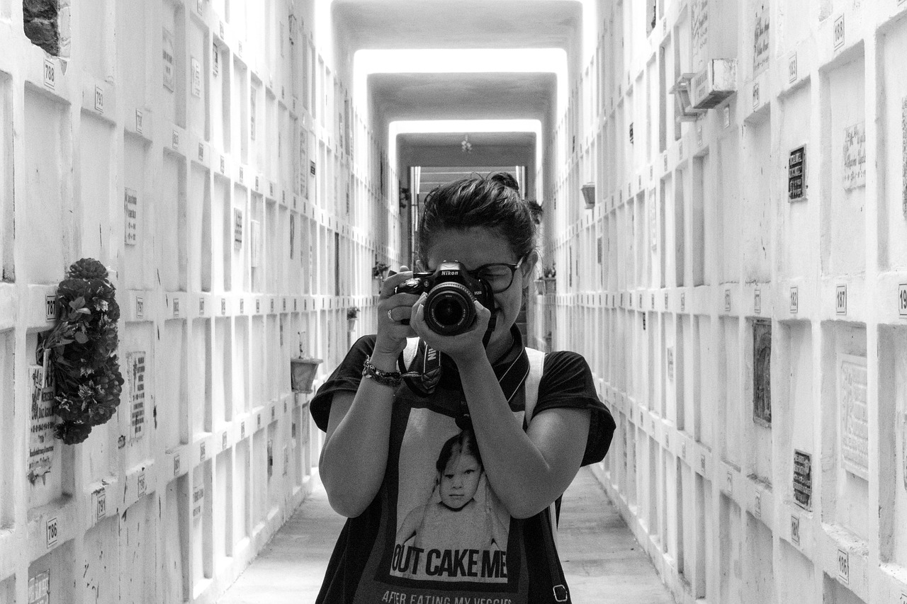 池昌旭最新照片曝光,瞬间魅力捕捉,展现无与伦比的帅气风采