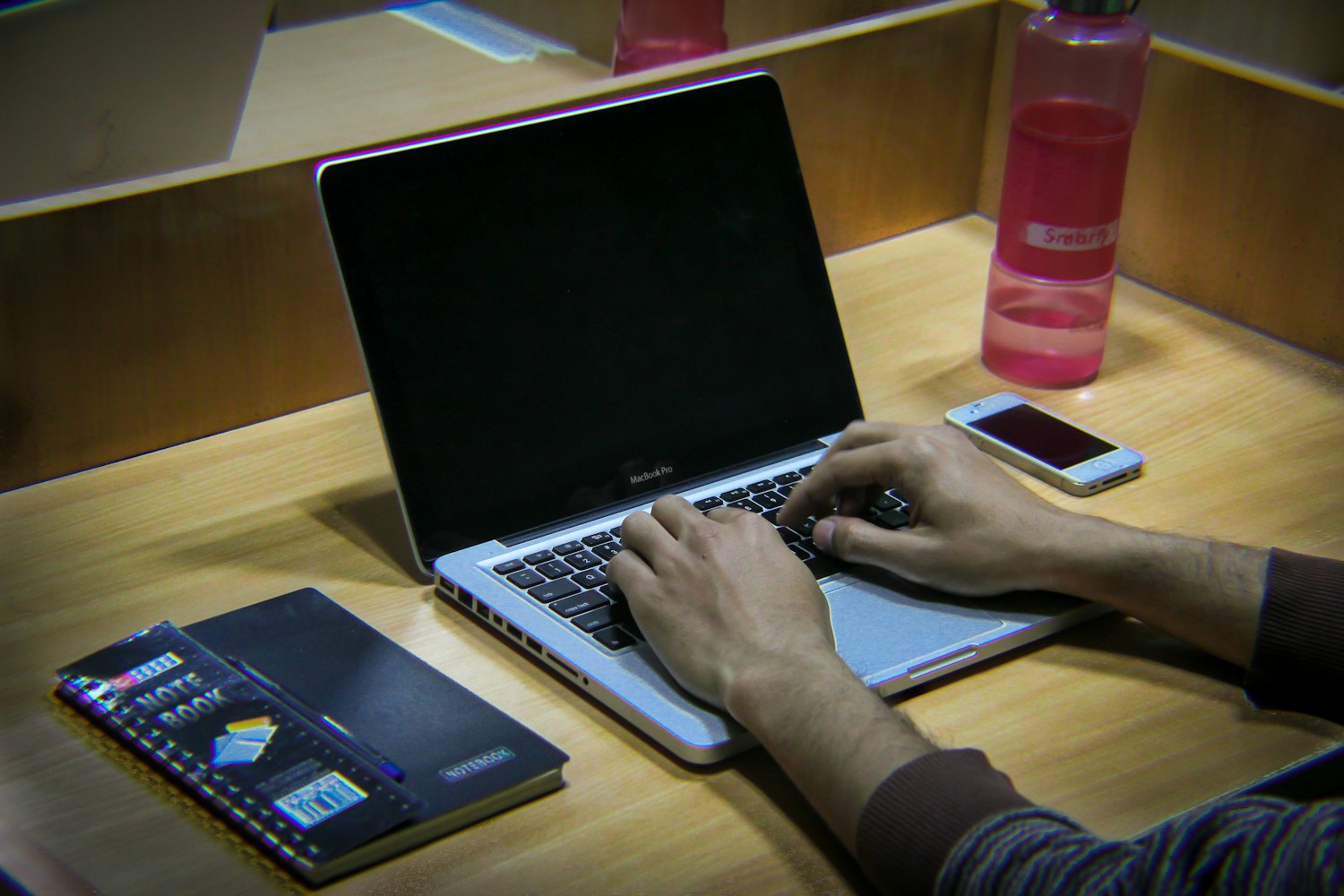 技术革新与未来趋势,最新笔记本电脑发展概览