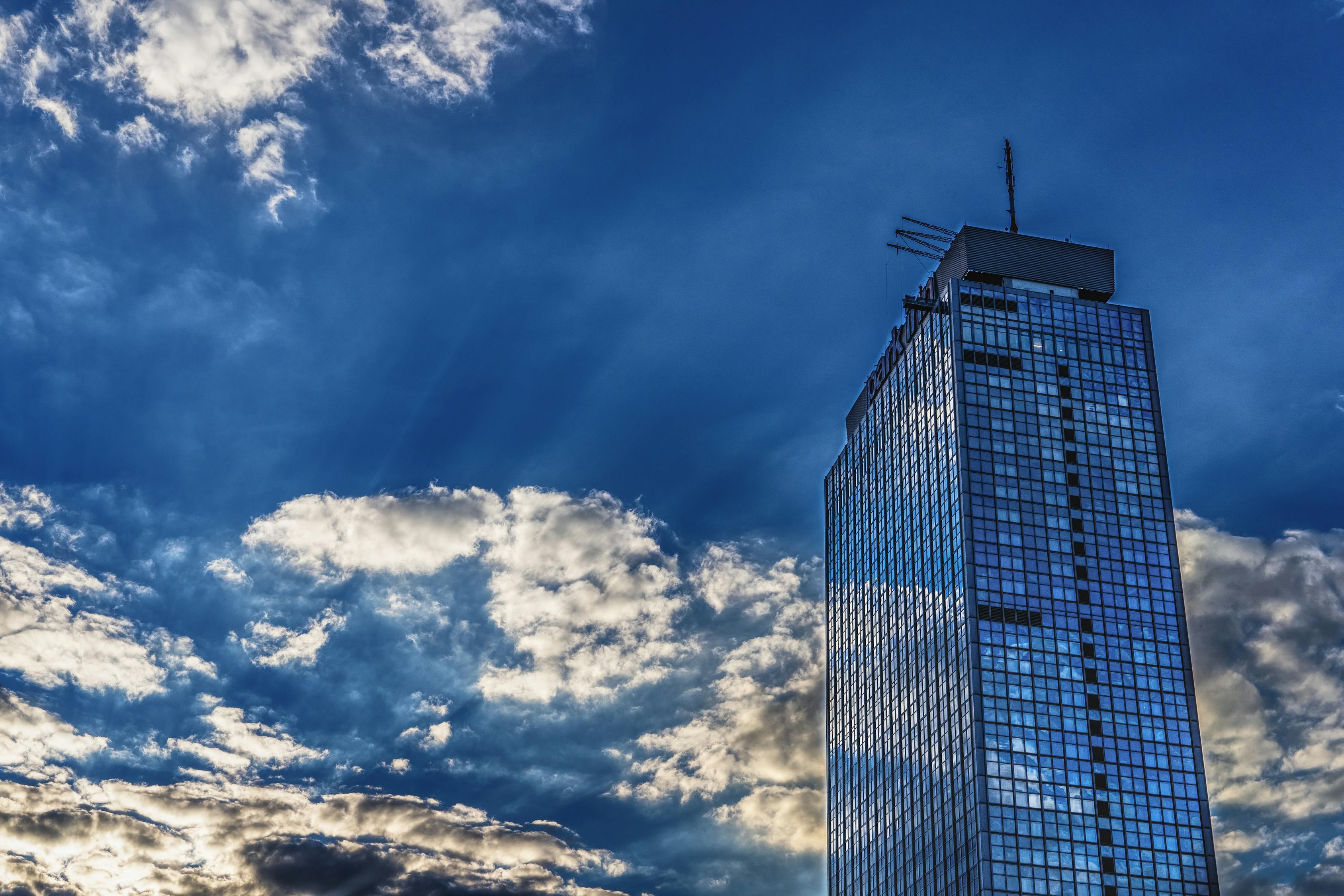 德福资讯速递，引领未来发展，探索前沿信息之道