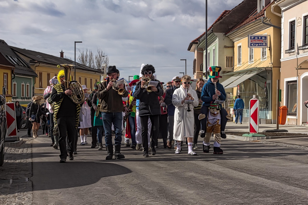 内蒙最新二人台表演，传统艺术的创新焕发