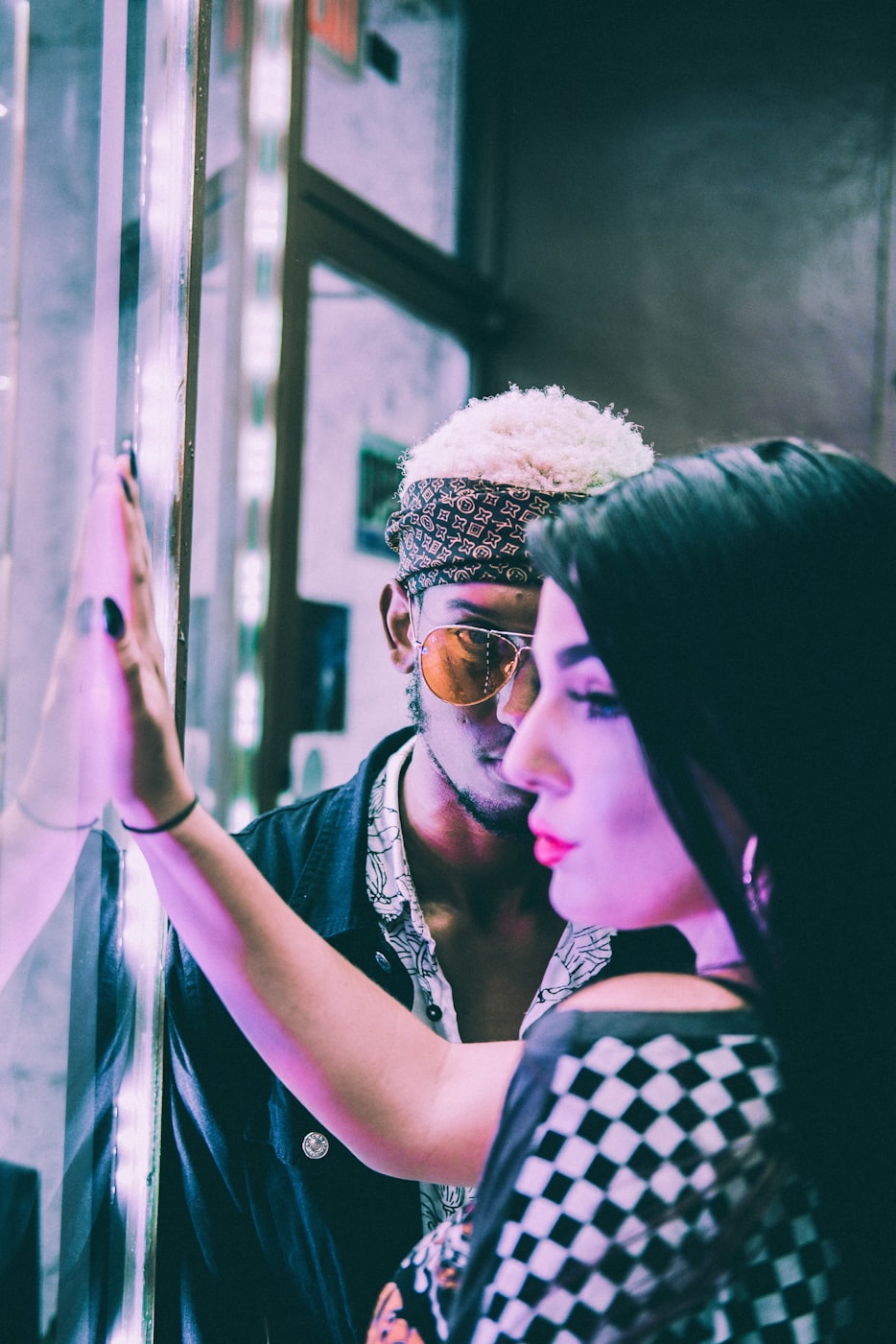 舞台多面手，叉子演员的角色塑造艺术