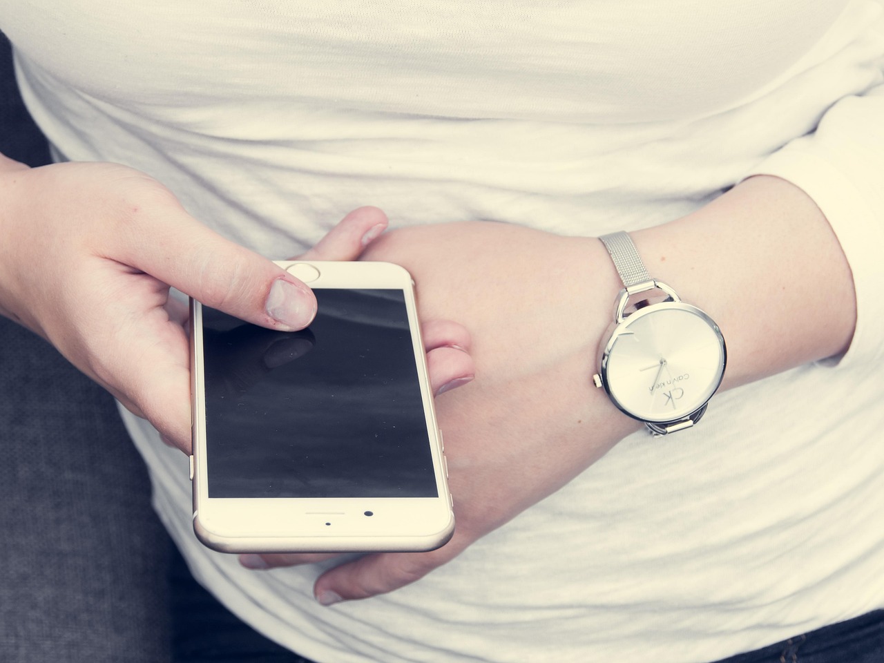 科技与时尚融合，最新优惠手机抢购热潮